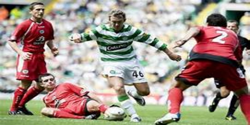 乐鱼体育战局解析：红牌成为比赛转折点，凯尔特人全面掌控节奏-乐鱼体育