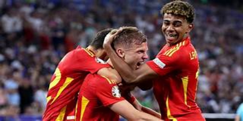 乐鱼体育深度解读：英冠升级之争愈发激烈-乐鱼体育