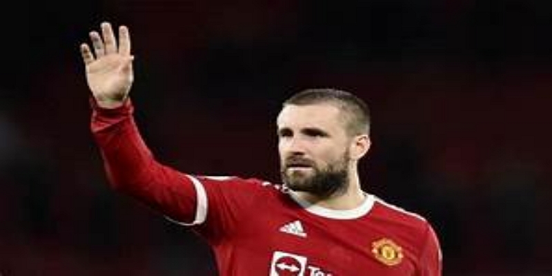 乐鱼体育视角下的战术进化与曼联左路体系重构分析-乐鱼体育