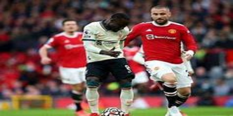 曼联后防稳定性提升与长期竞争力评估-乐鱼体育